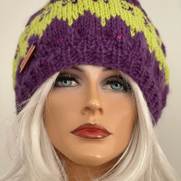 Hand Knits 2 Love Beanie Hat Cap Fair-isle Tassel Beads Sequence Purple Lime - Picture 5 of 9